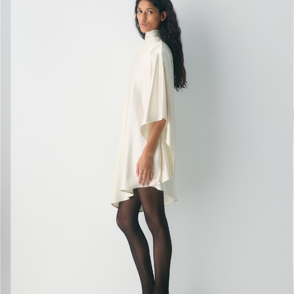 Elegant Cream Women's Dress - Picture 3 of 5